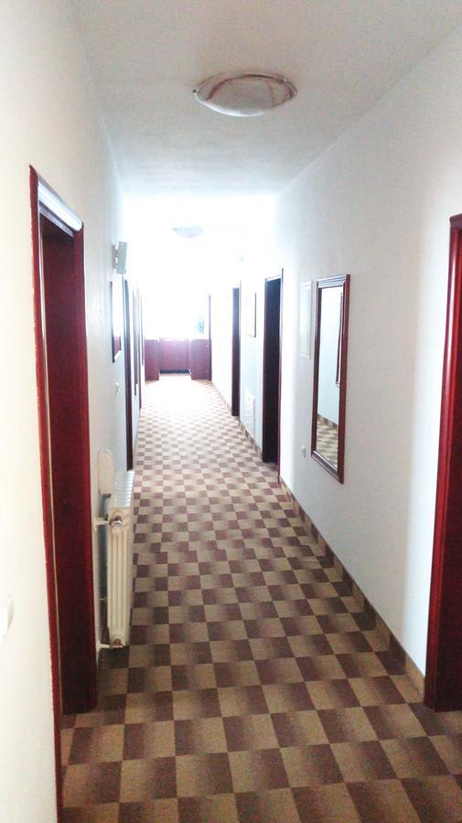 Hotel Derby Orasje Dış mekan fotoğraf