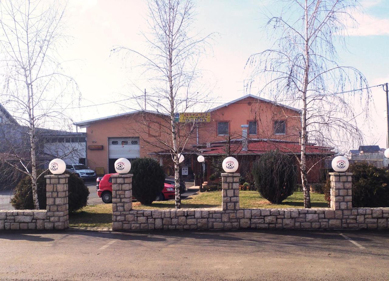 Hotel Derby Orasje Dış mekan fotoğraf